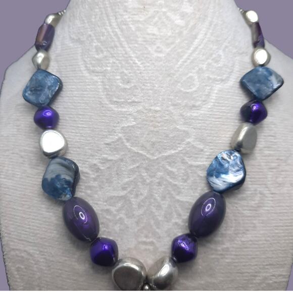 Vintage Abalone Shell Necklace Iridescent Oval Disc Pendant Purple Silver Beaded - Picture 3 of 11